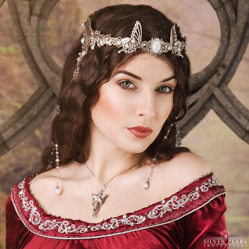 La modèle LaEsmeralda par la photographe SilverPearl Photography